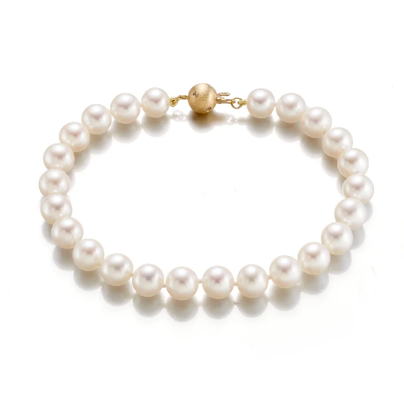 7mm White Pearl Bracelet with Diamond Clasp