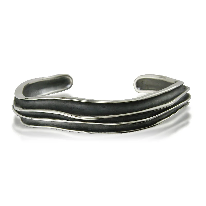 Thin Waves Cuff