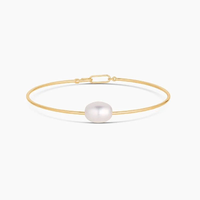 Isla Pearl Bangle Bracelet