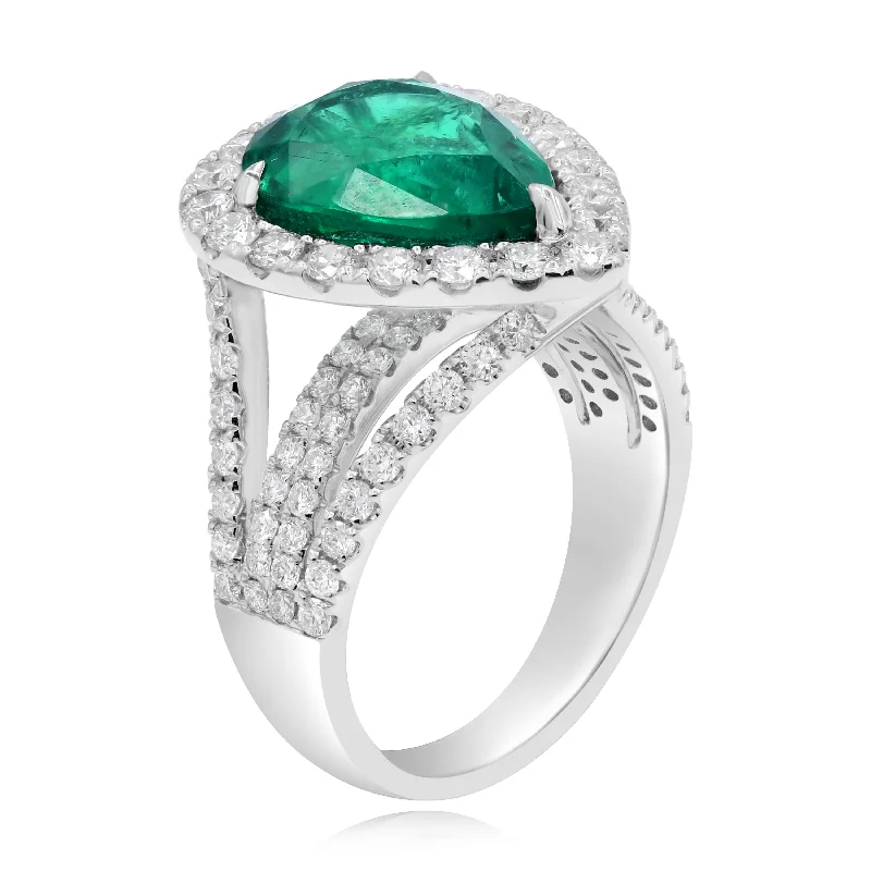 1.73ct Diamond and 5.50ct Emerald Ring set in 18KT White Gold / RK040G